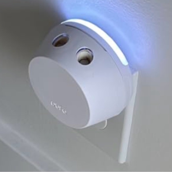 Pura White Smart Home Fragrance Diffuser - Picture 3 of 7